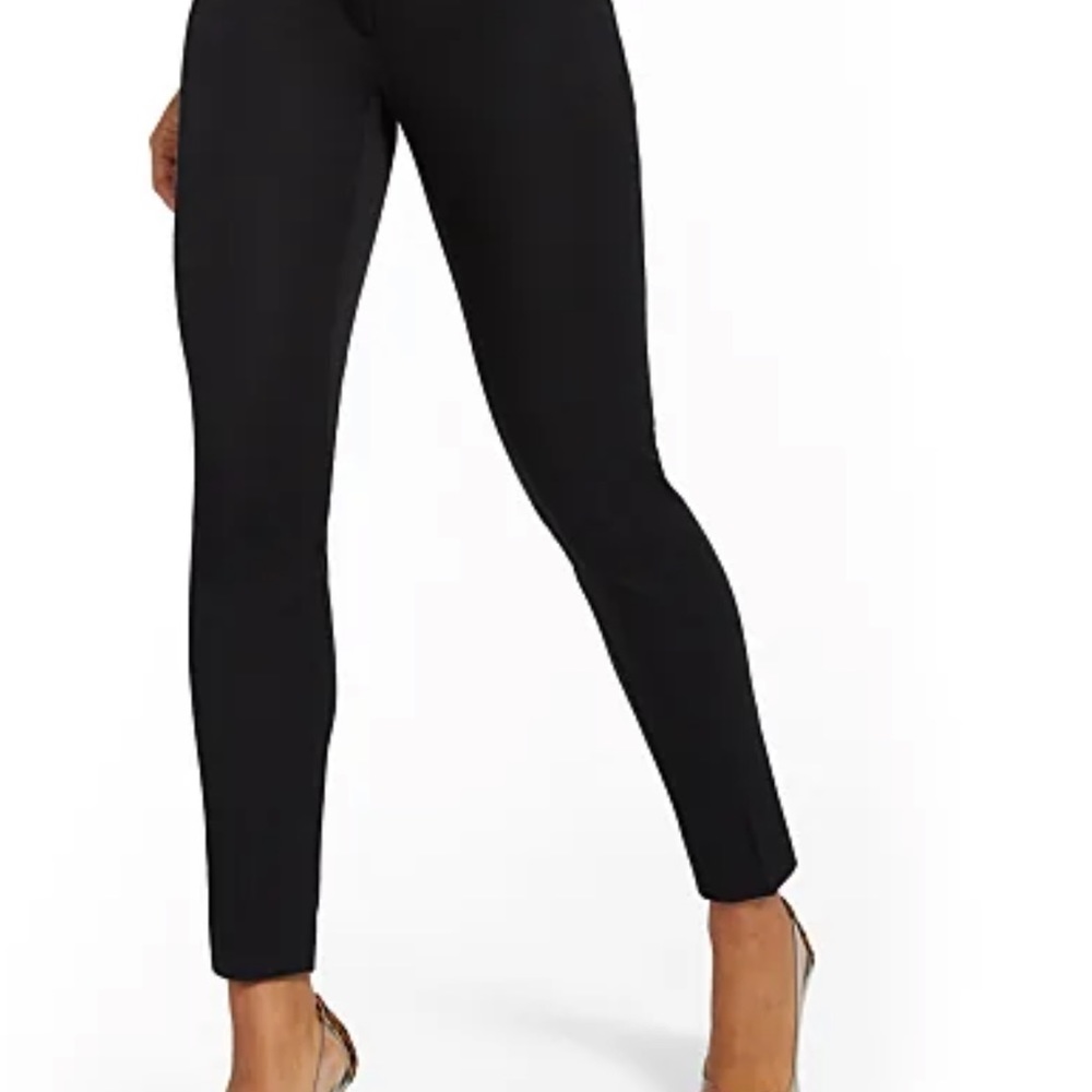 New York and company Audrey slim pant-solid. Black. Size 0